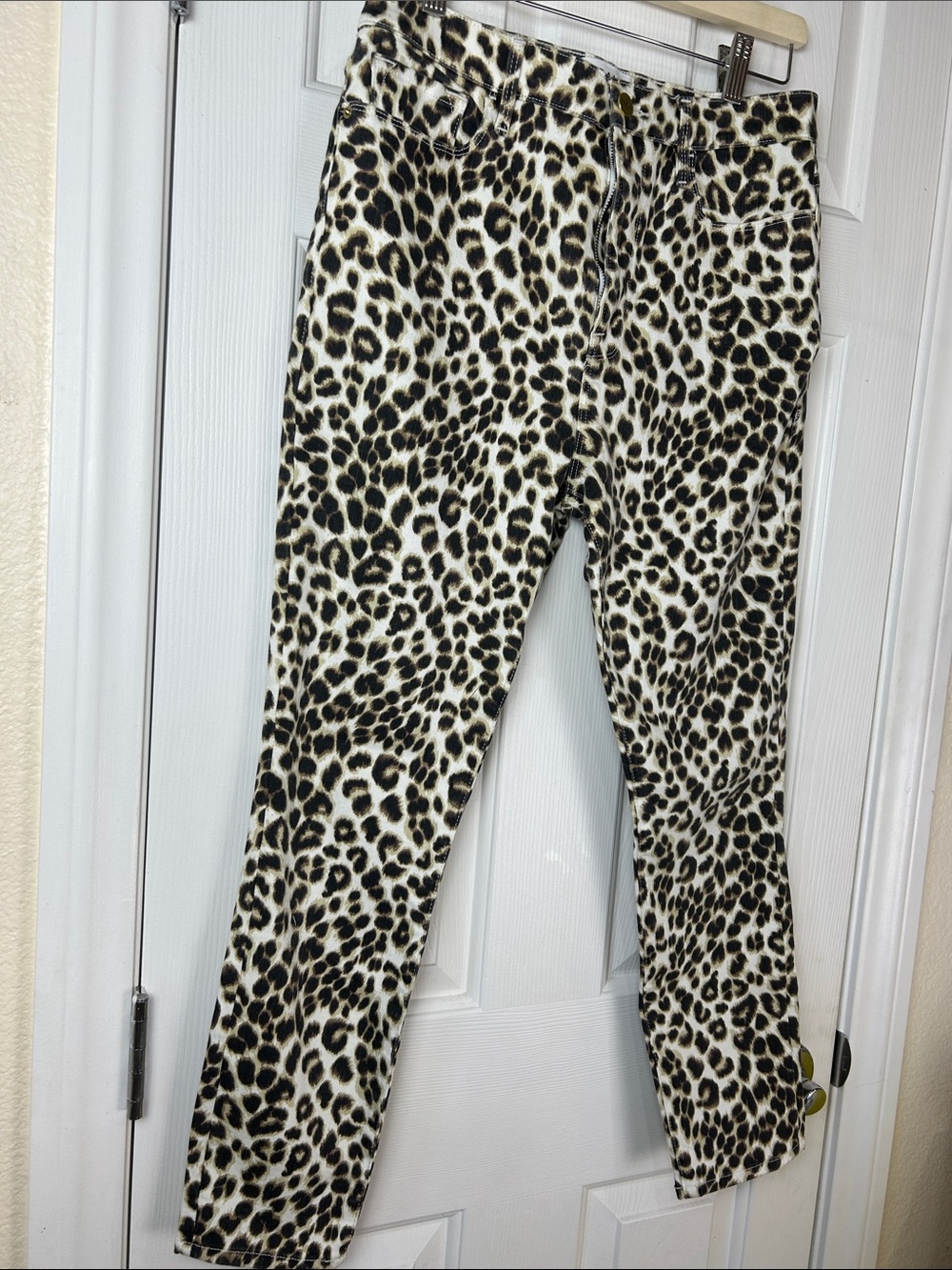 FRAME Ali High Rise Cigarette Jeans Leopard Print Beige Multi Size 30 - Picture 7 of 11